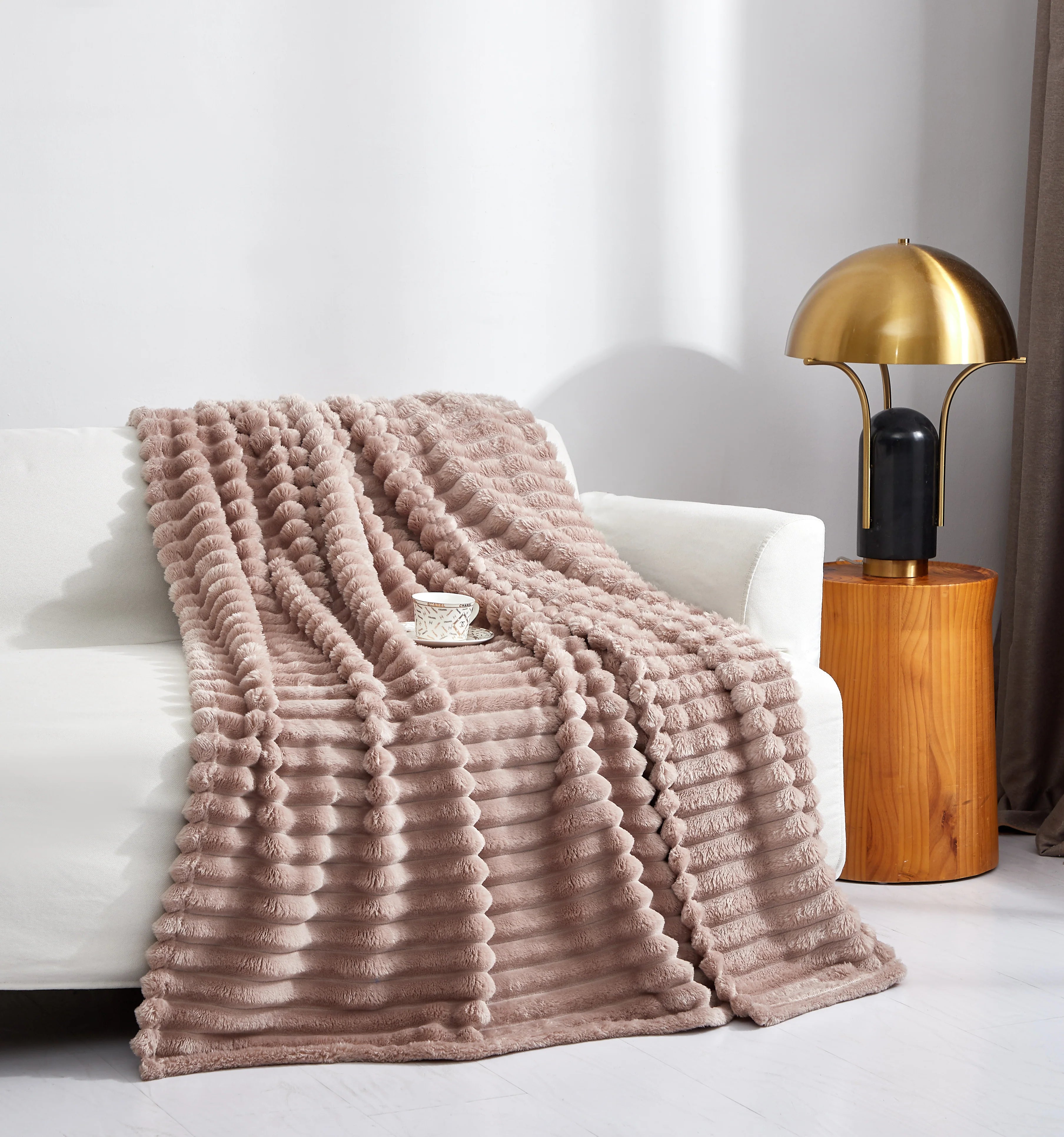 Striped Fleece Throw Blanket Double And King Size Super Soft Lightweight Plush Blanket