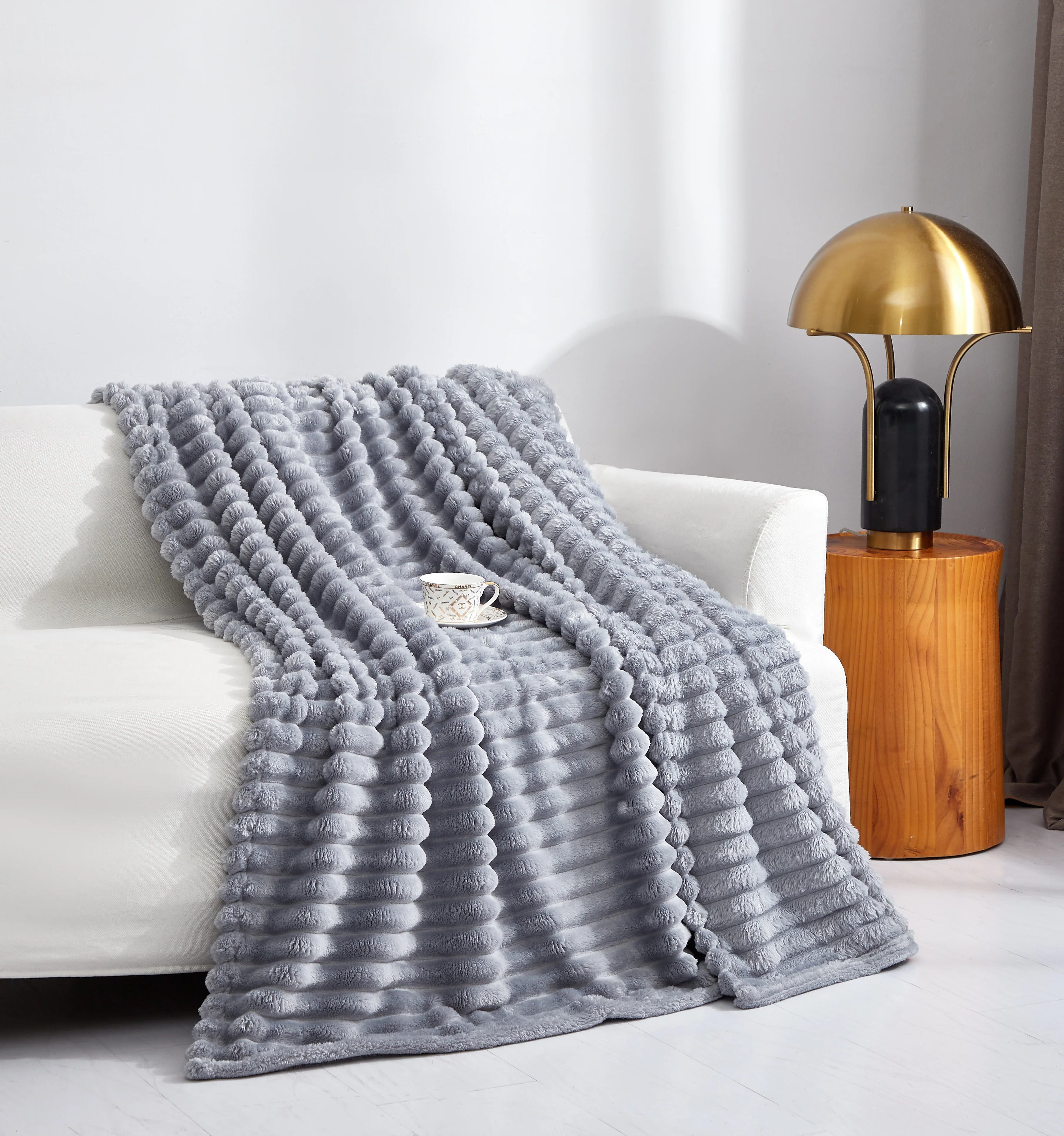 Striped Fleece Throw Blanket Double And King Size Super Soft Lightweight Plush Blanket