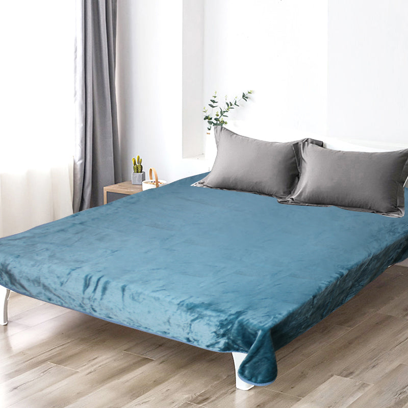 Luxury Teal Faux Fur Mink Fleece Throw Blanket – Super Soft, Warm & Cuddly Sofa or Bed Throw