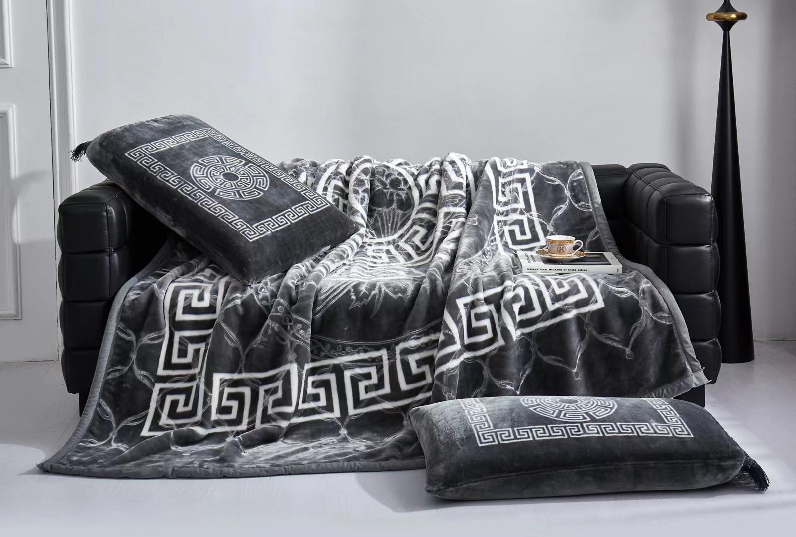 Luxury 2 Ply Heavy Blanket Thick Warm Soft Bed throw Double Sided 200 cm x240 cm