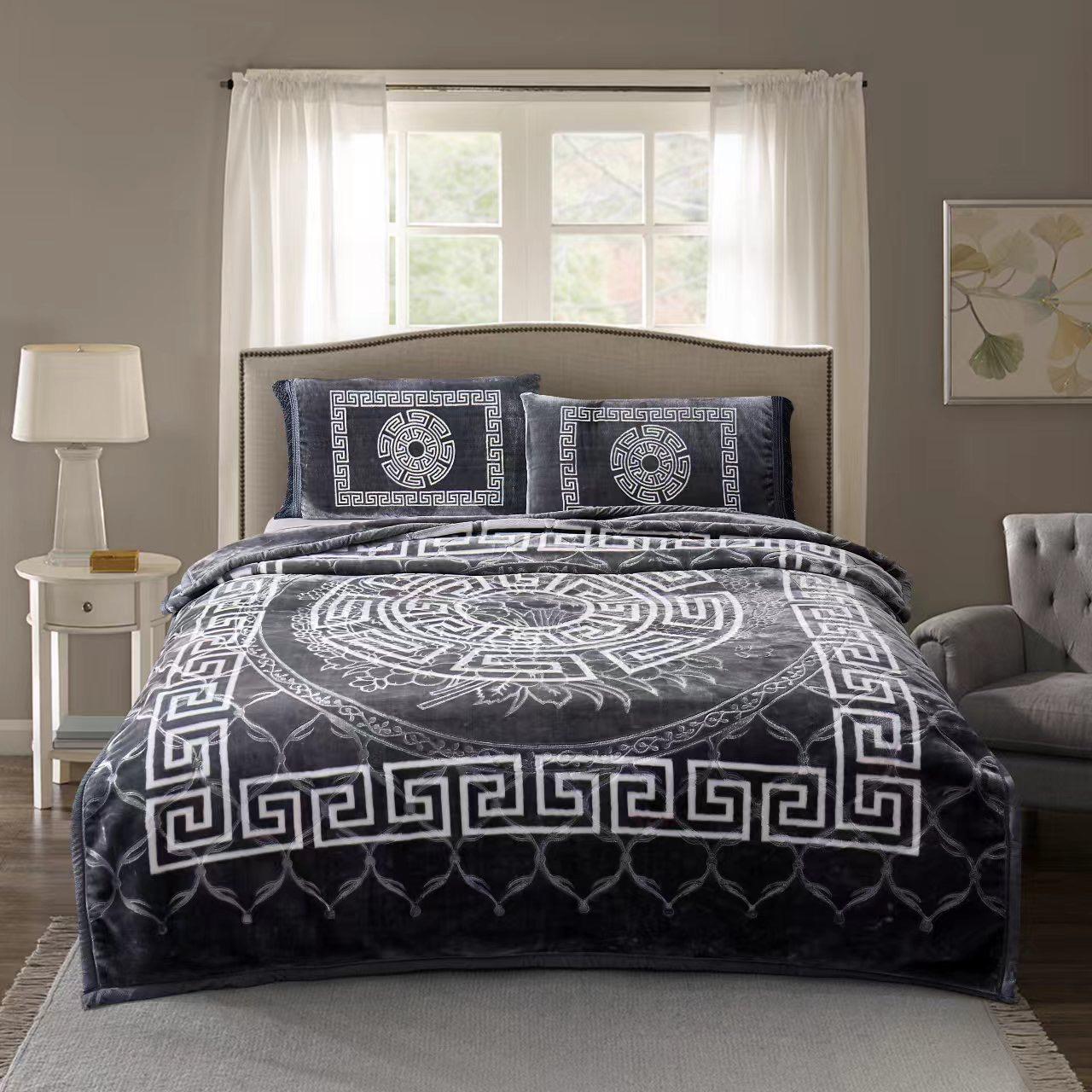 Share Luxury 2 Ply Sherpa Blanket Thick Warm Soft Bed Throw Double Sided with 2 Pillowcase